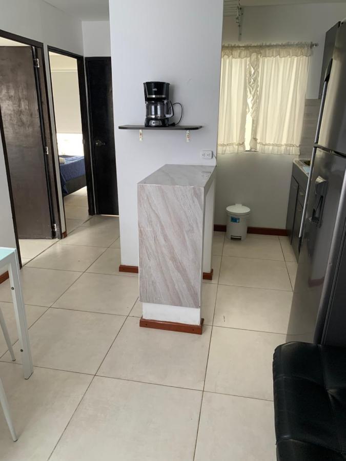 Apartamento Cerca Del Cc Titan Plaza 보고타 외부 사진